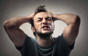 خوردن تره که موجب دیوانگی یک زن شد!!